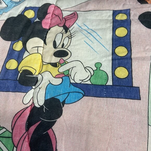 Vintage Disney 80's Minnie Mouse Complete Comforter Signs Of Wear - Picture 2 of 5